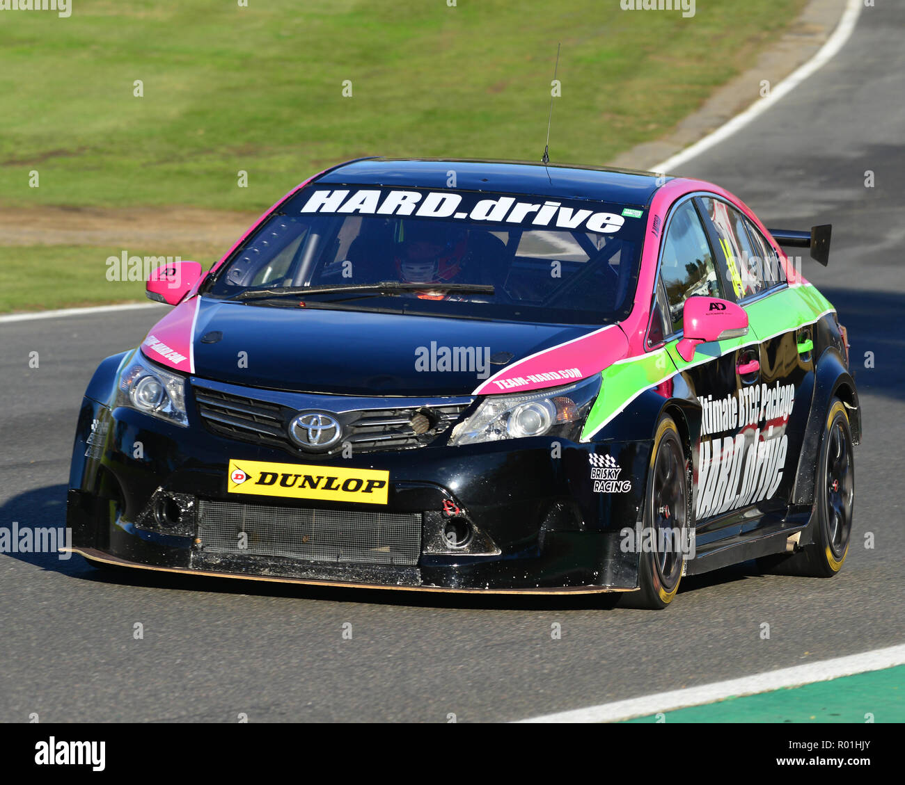 Adam Hatfield, Toyota Avensis, classico e storico salone di tuono campionato, Burton Power Blu Ovale serie Berlina, tuoni e Boss, Classic Turi Foto Stock