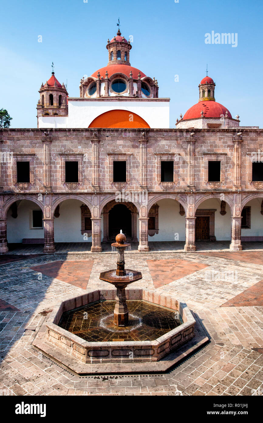 Palacio Clavijero, un edificio coloniale museo girato nel centro storico di Morelia, Michoacan, Messico. Foto Stock