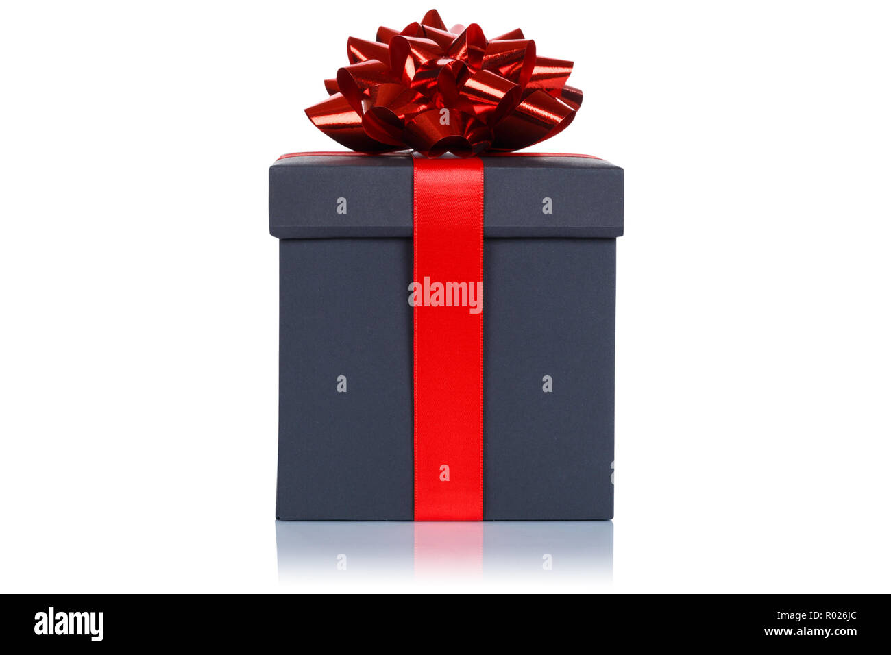 Natale regalo di compleanno presente wedding scatola nera isolata su uno sfondo bianco Foto Stock