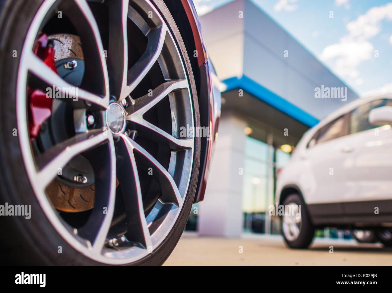 Nuovo e Pre proprietà auto Centro di vendita. Industria automobilistica concetto. Foto Stock