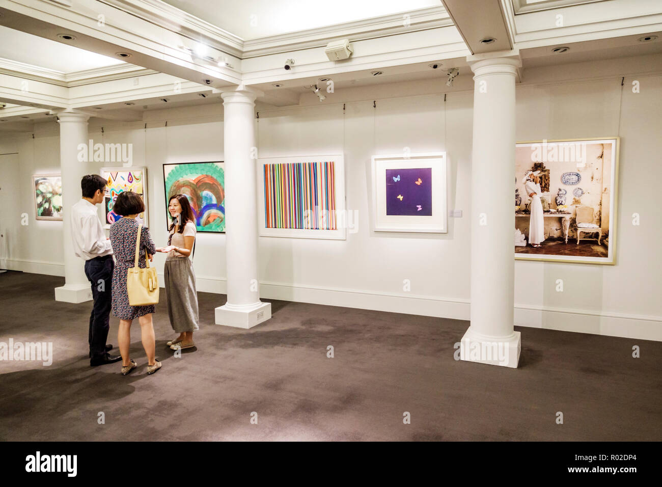 Londra Inghilterra,Regno Unito Gran Bretagna,Mayfair,New Bond Street,Sotheby's fine art artwork auction house houses,interior Inside,galleri galleria Foto Stock