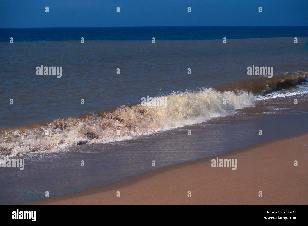 Vista della spiaggia in Tamil Nadu, Kanyakumari, India, Asia Foto Stock