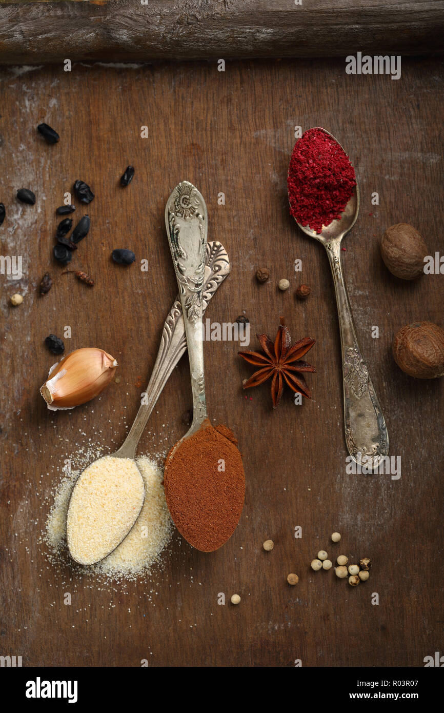 Spice su cucchiai Foto Stock
