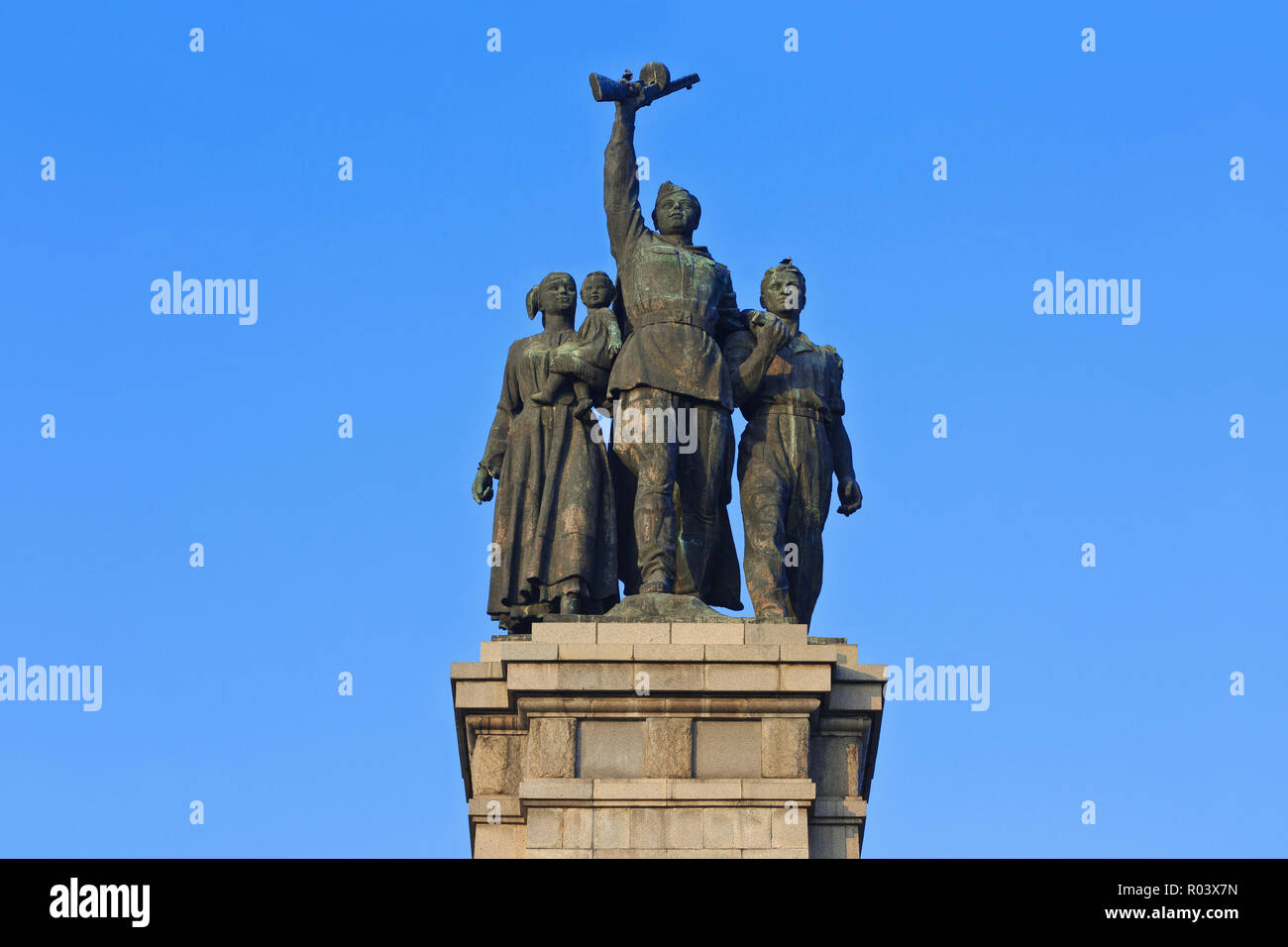 Un monumento per i vincitori e le vittime della Seconda Guerra Mondiale in Sofia Bulgaria Foto Stock