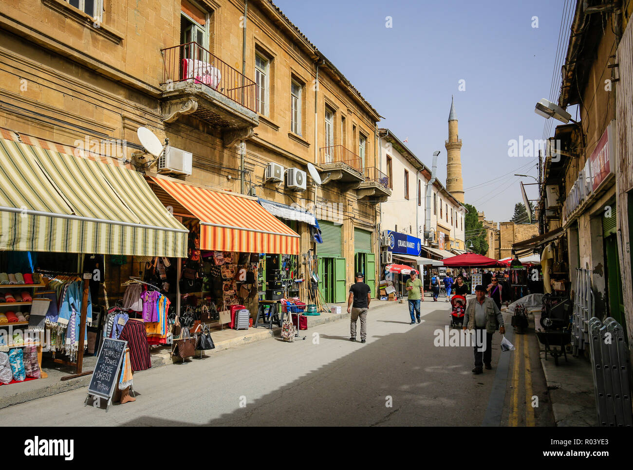 Nicosia, Repubblica Turca di Cipro del Nord, Cipro - Scene di strada nella città vecchia di Nicosia (Nord) Foto Stock