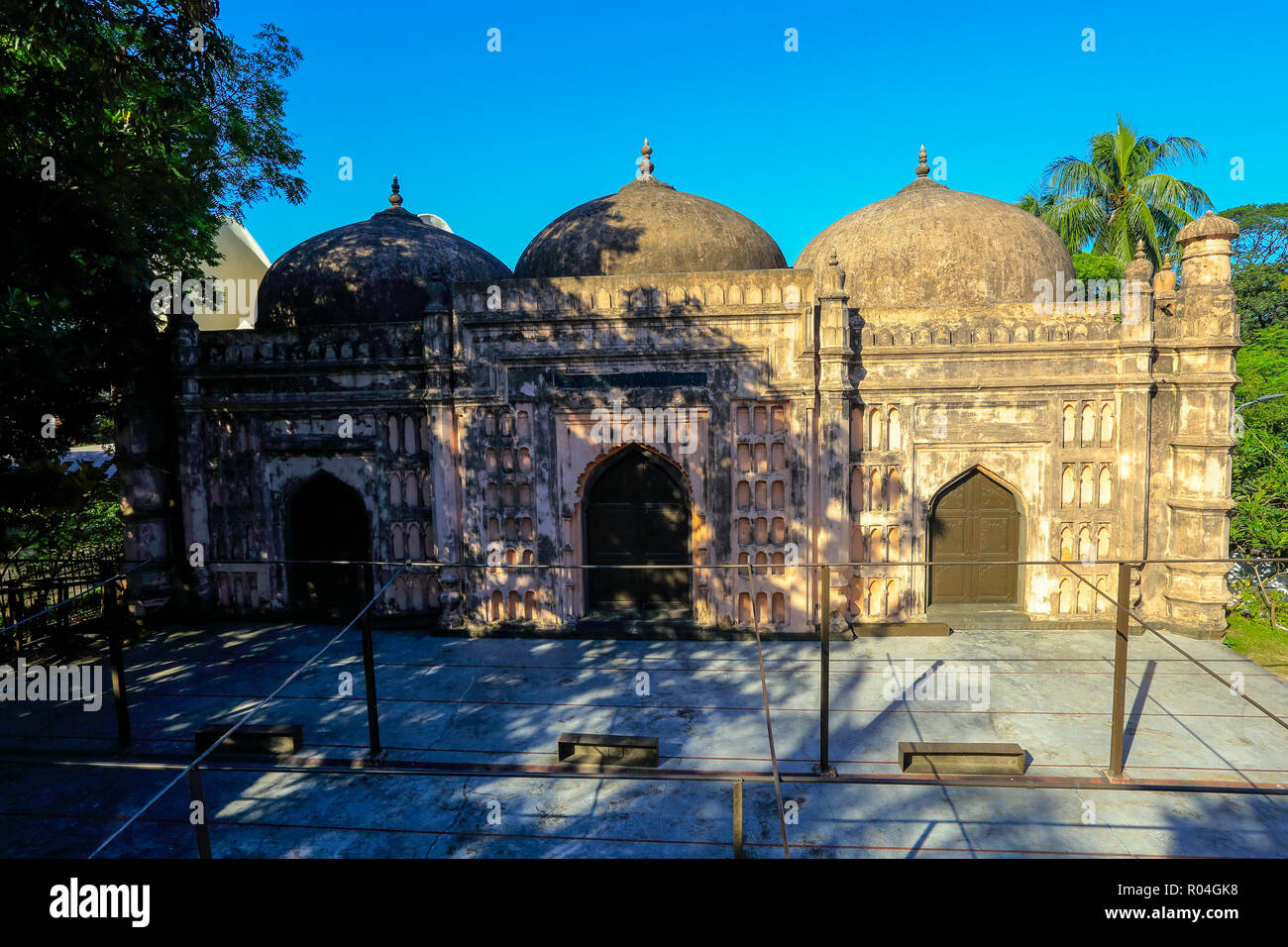 Shahbaz Khan moschea o Haji Khwaja Shahbaz moschea è una moschea storica si trova a Dacca in Bangladesh. Un commerciante di principe di Dhaka Haji khwaja Shahbaz Foto Stock