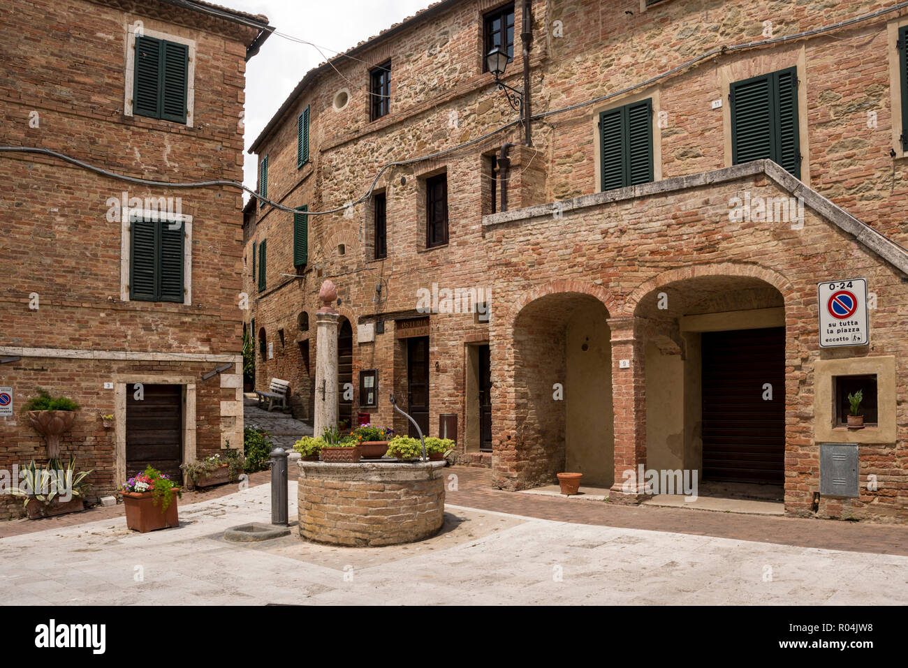 Chiusure, un piccolo paese della provincia di Siena, Toscana, Italia Foto Stock