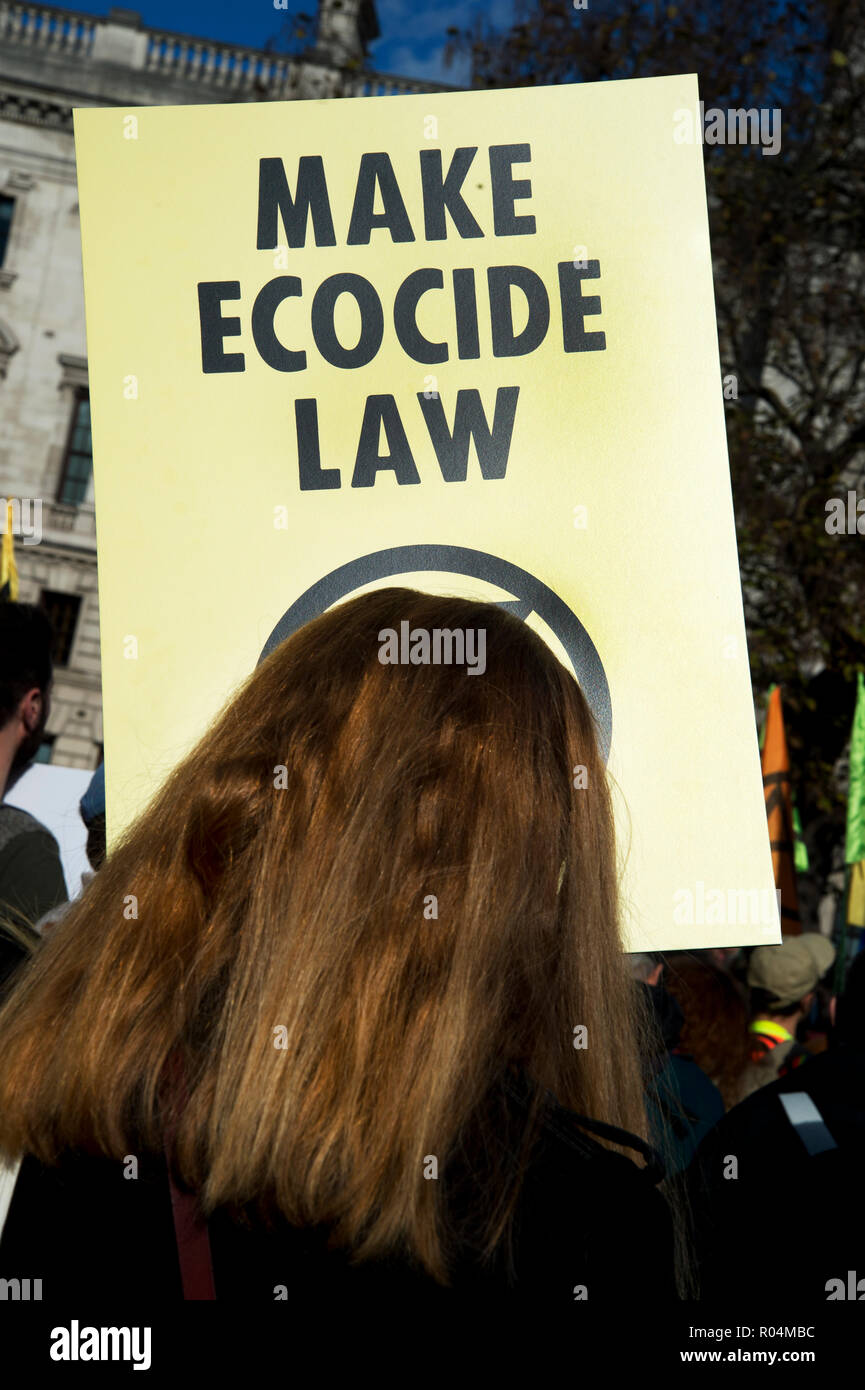 La dimostrazione in piazza del Parlamento il 31 ottobre 2018 chiamato dalla ribellione di estinzione per protestare contro il governo di inazione sul cambiamento climatico e call Foto Stock