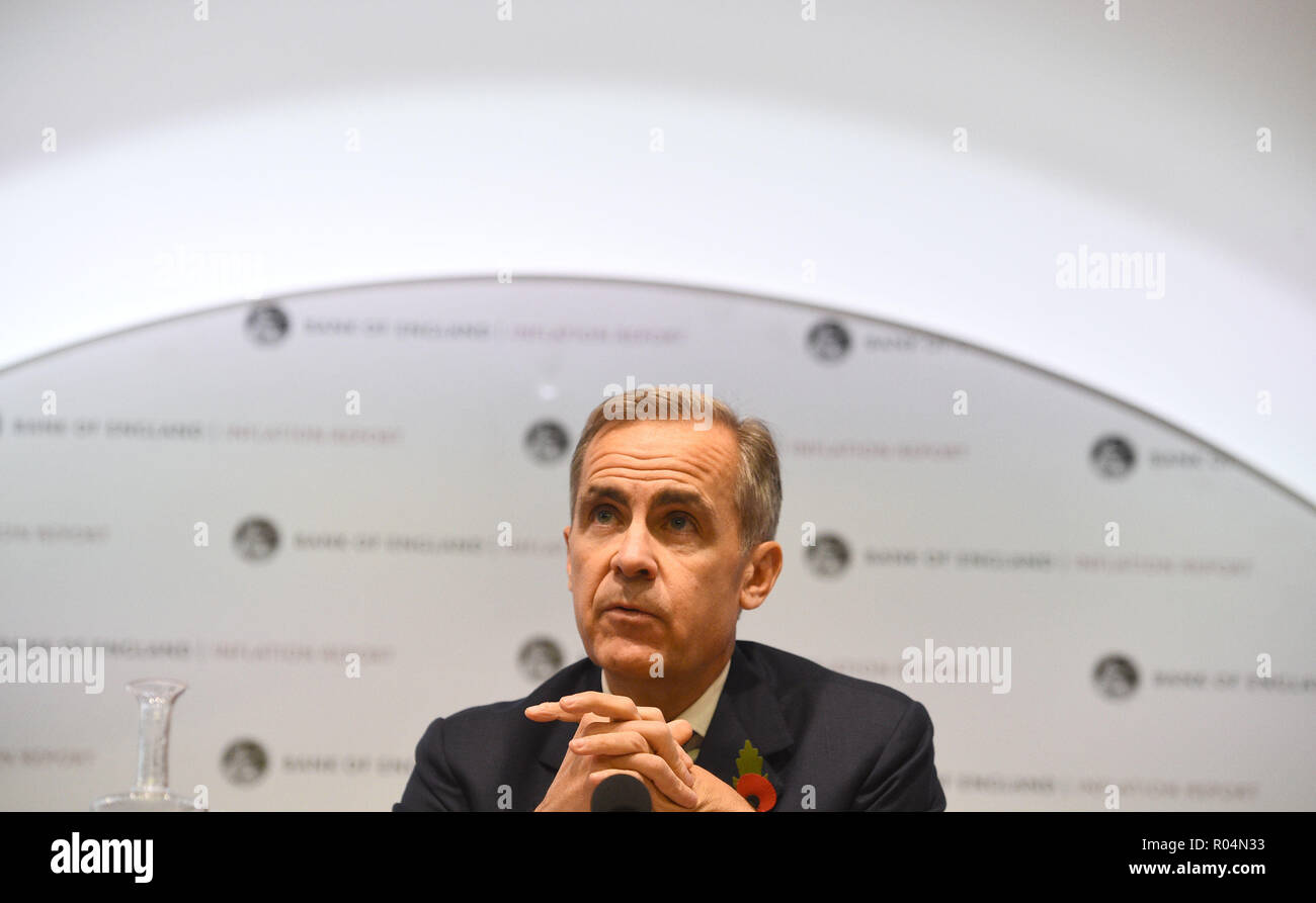 Banca d'Inghilterra governatore Mark Carney parla durante la banca centrale l'inflazione in relazione conferenza stampa nella città di Londra. Foto Stock