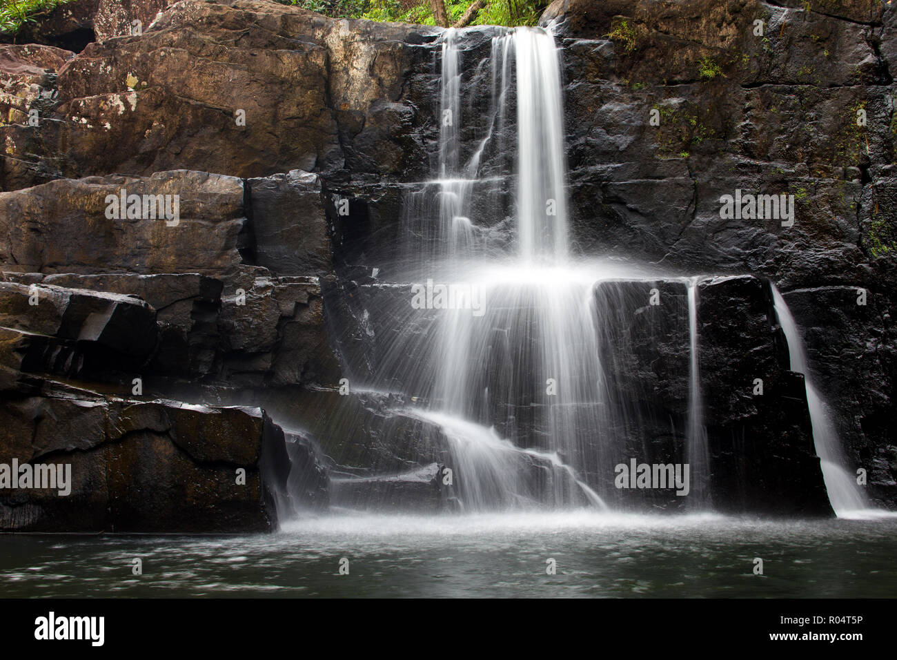 Foto di moto di Khlong Yai Ki cascata in Ko Kood island, Thailandia Foto Stock