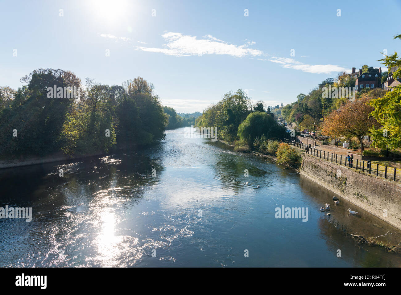 Vista guardando a sud lungo il fiume Severn da Bridgnorth nello Shropshire Foto Stock