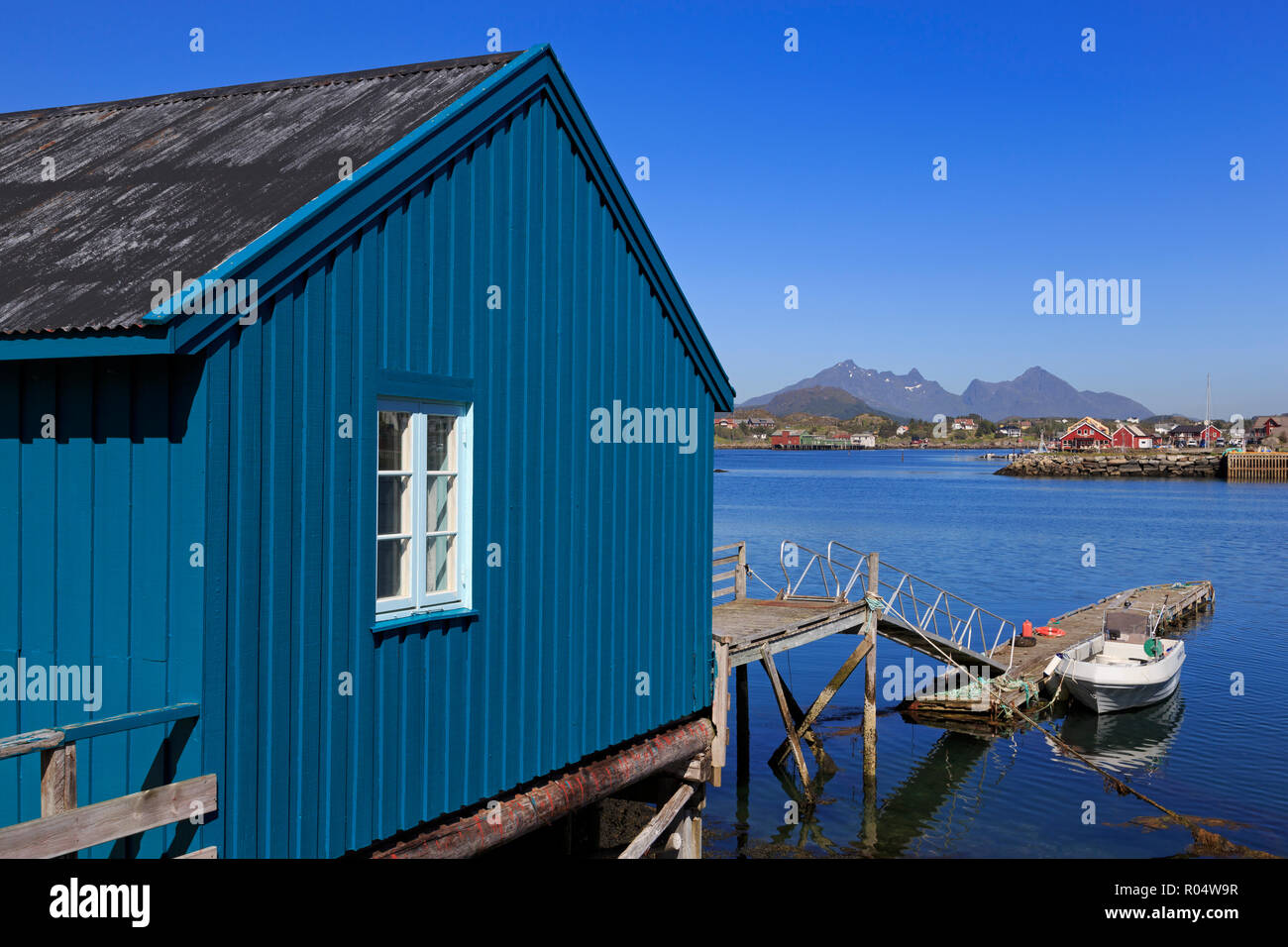 Il Boathouse, Ballstad Villaggio di Pescatori, Isole Lofoten, Nordland County, artiche, Norvegia, Scandinavia, Europa Foto Stock