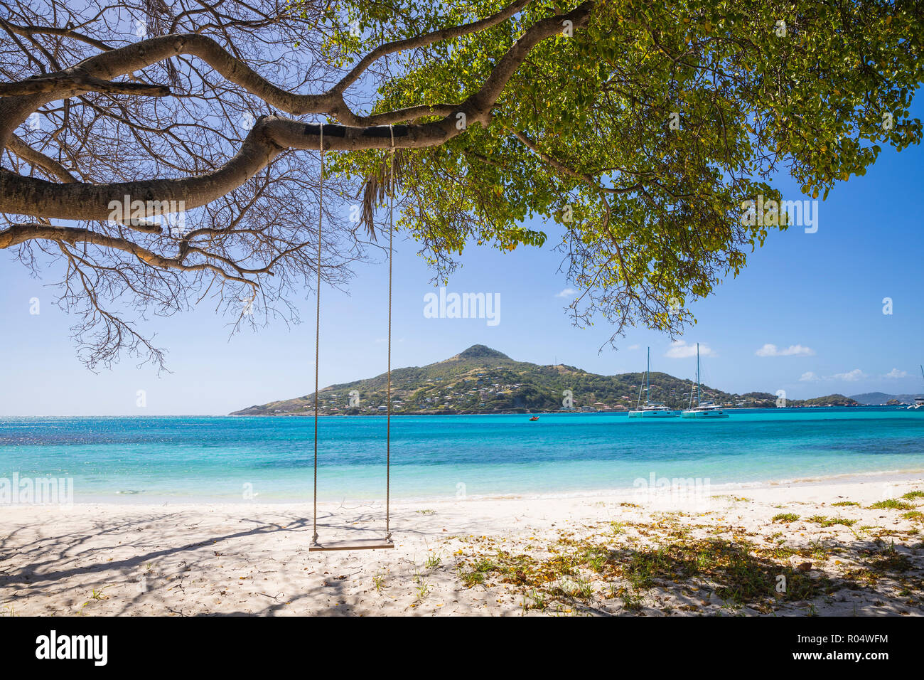Cercando di fronte a Carriacou, Grenada, il Petit St Vincent e Grenadine, Saint Vincent e Grenadine, West Indies, dei Caraibi e America centrale Foto Stock