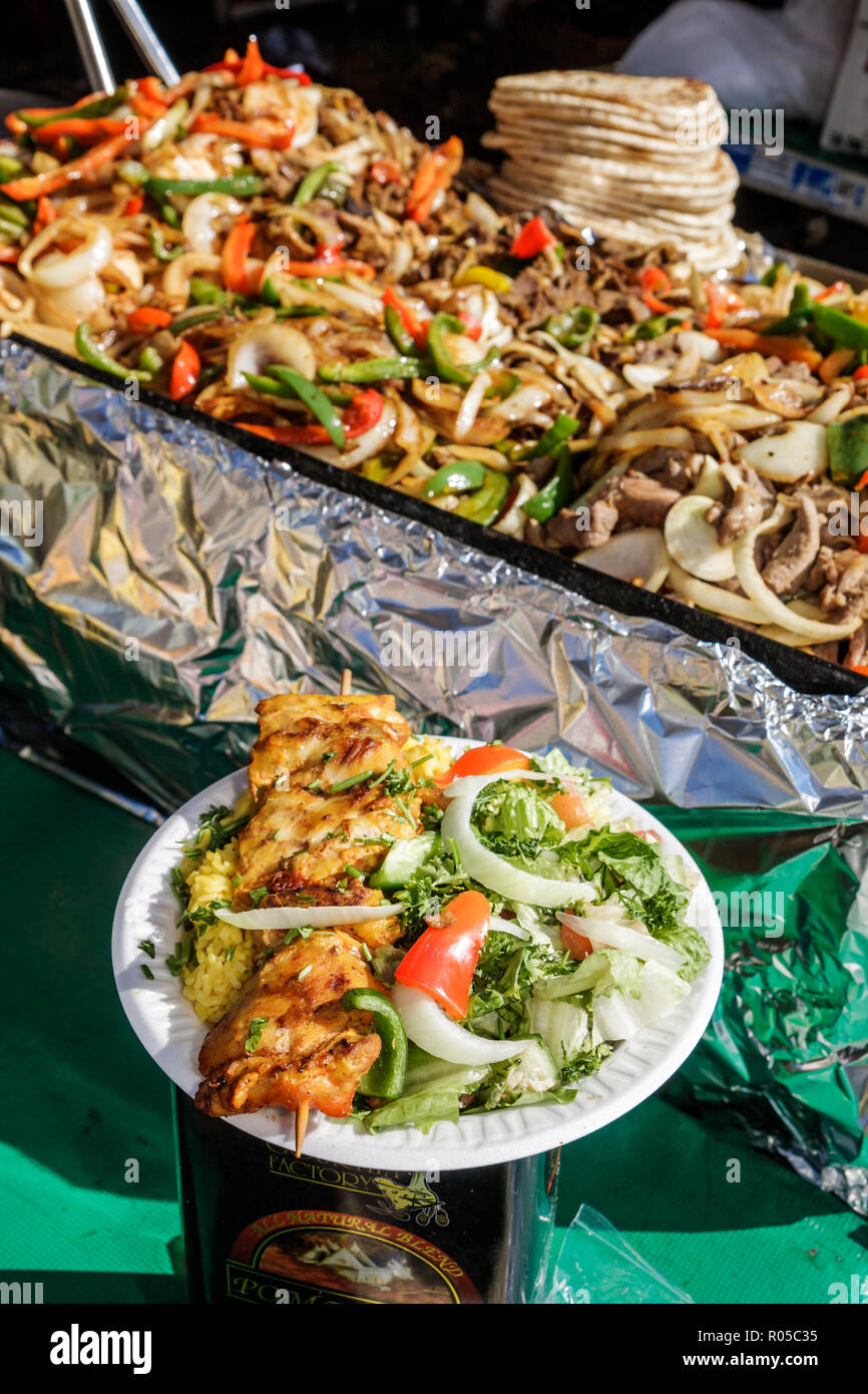 Miami Beach Florida, Ocean Drive, Art Deco Weekend, architettura fornitore venditori bancarelle stand mercato stand mercato, acquirente acquisto vendere, cibo, Foto Stock