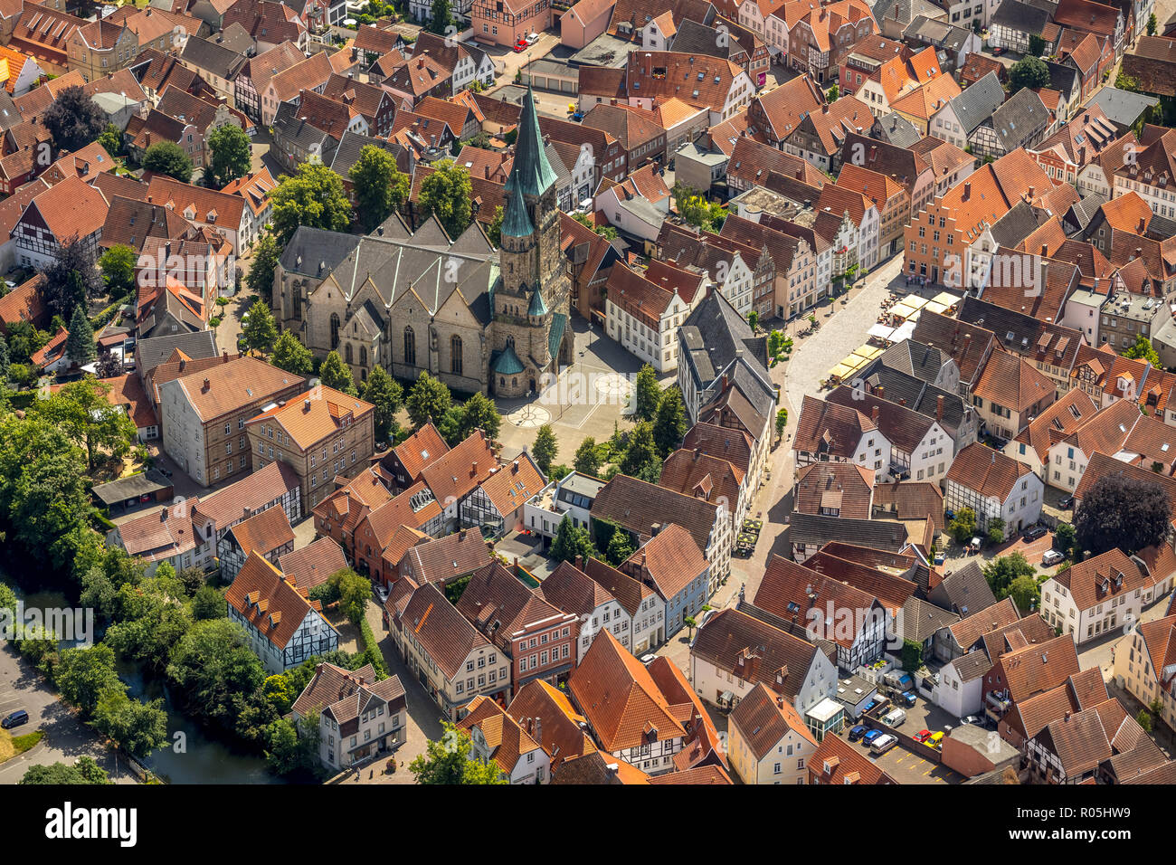 Vista aerea, Laurenzio chiesa cattolica, Kirchstraße, Warendorf, Münsterland, Renania settentrionale-Vestfalia, Germania, Europa, DEU, uccelli-occhi vista, aeria Foto Stock