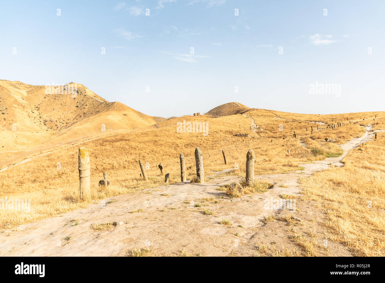 Khaled Nabi cimitero, situato nel Gokcheh Daghia colline del Turkmeni Sahra in Golestan, Iran settentrionale Foto Stock