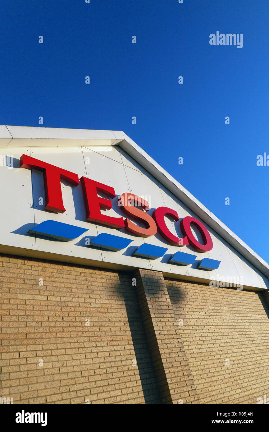 La Tesco e la marca Accedi Dinnington, Rotherham Foto Stock