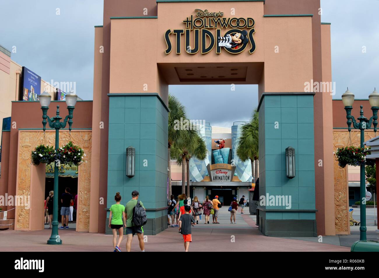 Arco d'ingresso di Disney's Hollywood Studios, Orlando, Florida, USA, 28 luglio 2015 Foto Stock