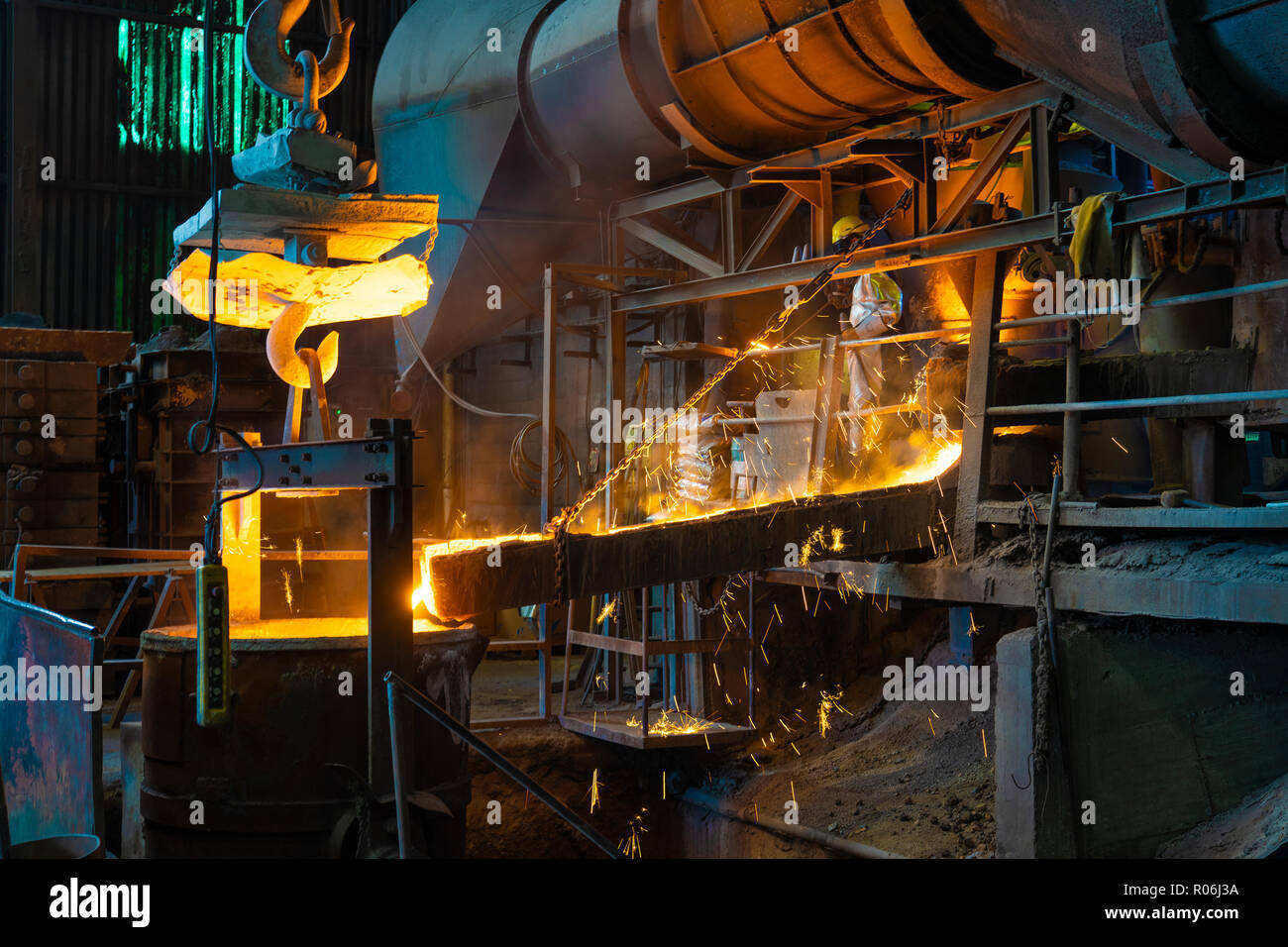 Trabajo en fundicion - Lavorare in fonderia Foto Stock