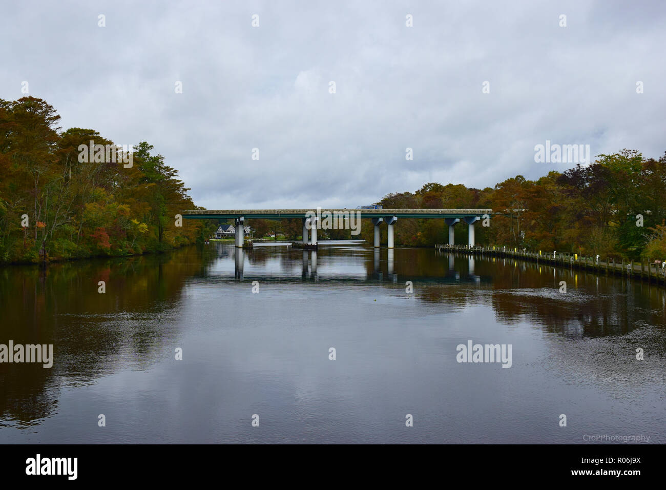 Downtown Pocomoke MD nei pressi di ponte levatoio durante la caduta Foto Stock