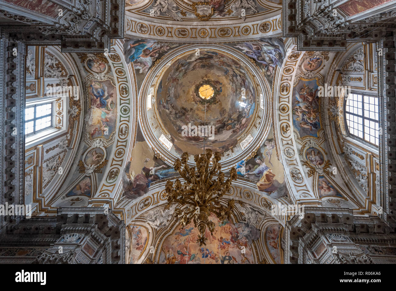 Il soffitto e la cupola, la chiesa di Santa Caterina, Palermo, Italia Foto Stock