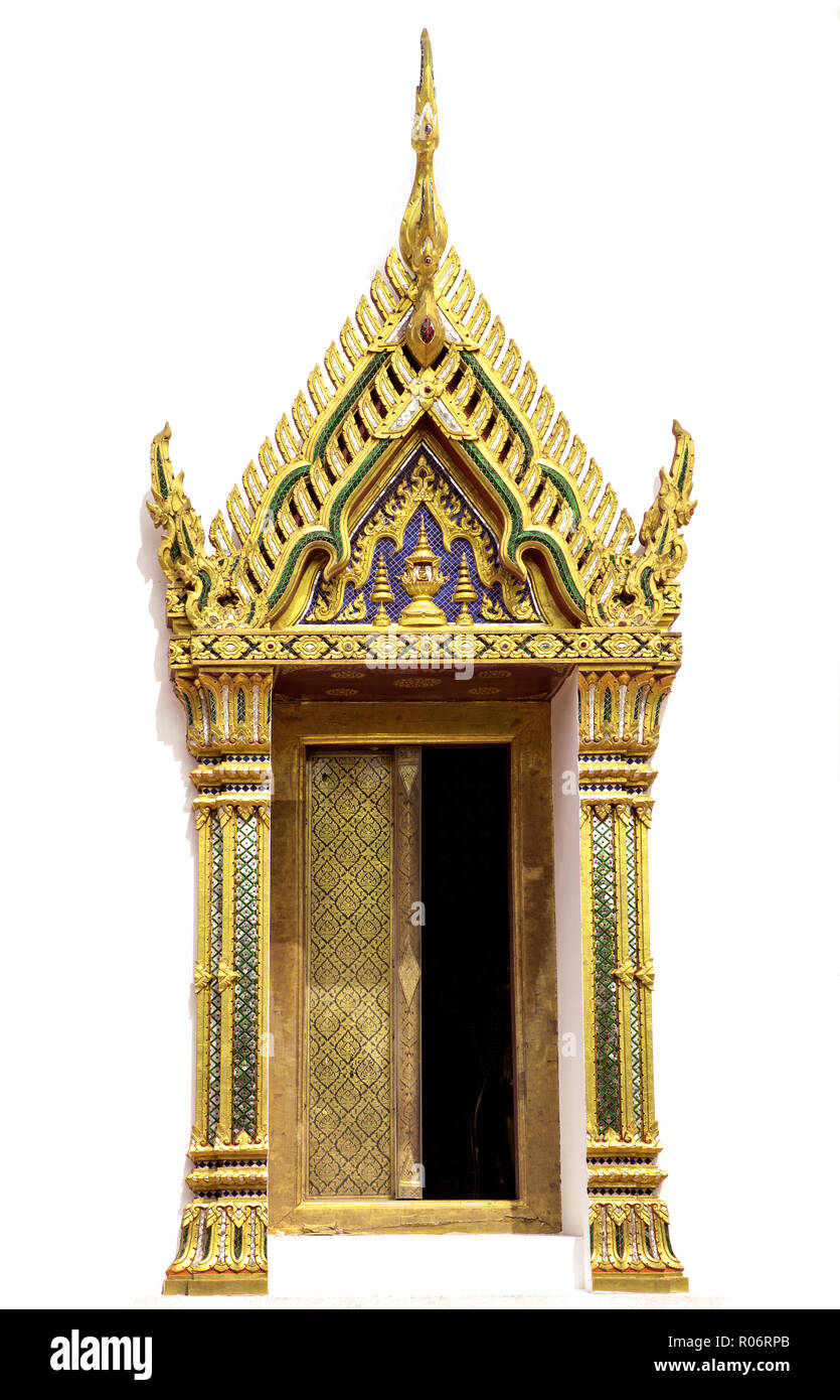 Finestra di architettura dettagli dalla vista esterna del tempio buddista nel Mercato Galleggiante di Damnoen Saduak vicino a Bangkok, in Thailandia Foto Stock