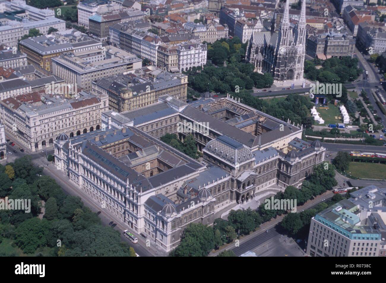 Wien, Ringstraße, Universität, Heinrich von Ferstel 1884 - Vienna, Ringstrasse, Università, Heinrich von Ferstel 1884 Foto Stock