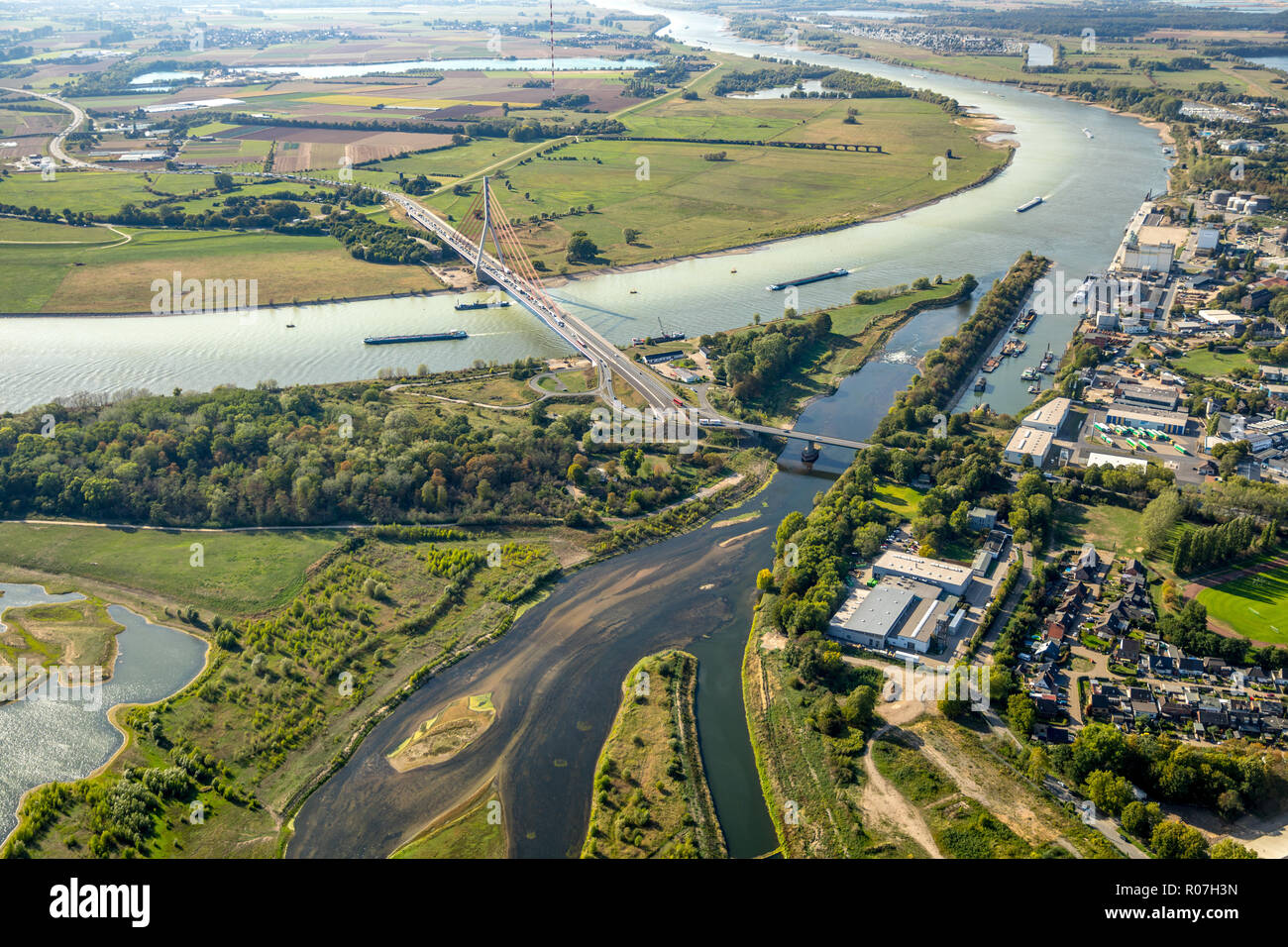 Fotografia aerea, Lippedelta, DeltaPort, Wesel Harbour, nuova bocca della Lippe, bassa marea, barene, sul fiume bocca nel Reno, Lippedorf, Wesel, RU Foto Stock