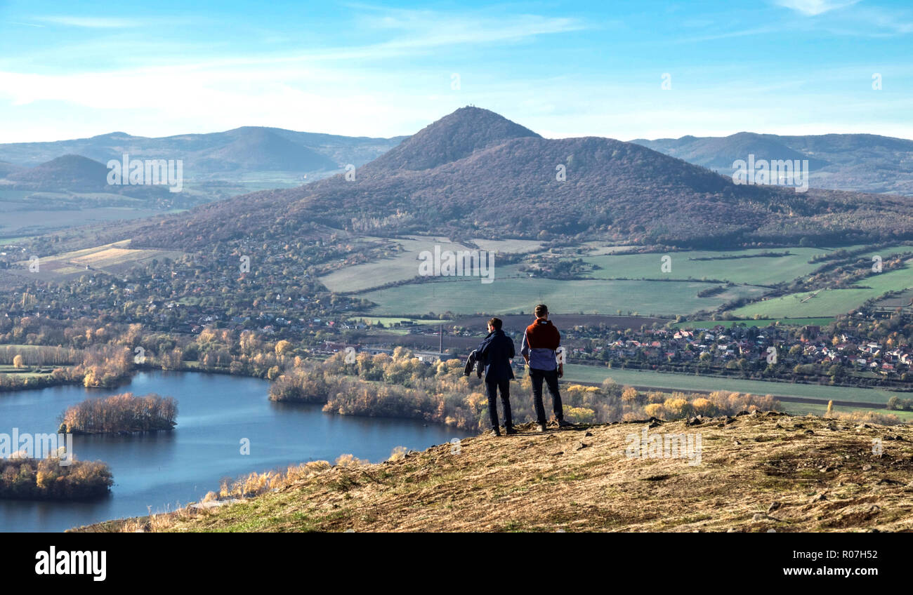 Highlands centrali della Boemia, splendido paesaggio ceco, Ceske Stredohori, escursione nella Repubblica Ceca, campagna europea Foto Stock