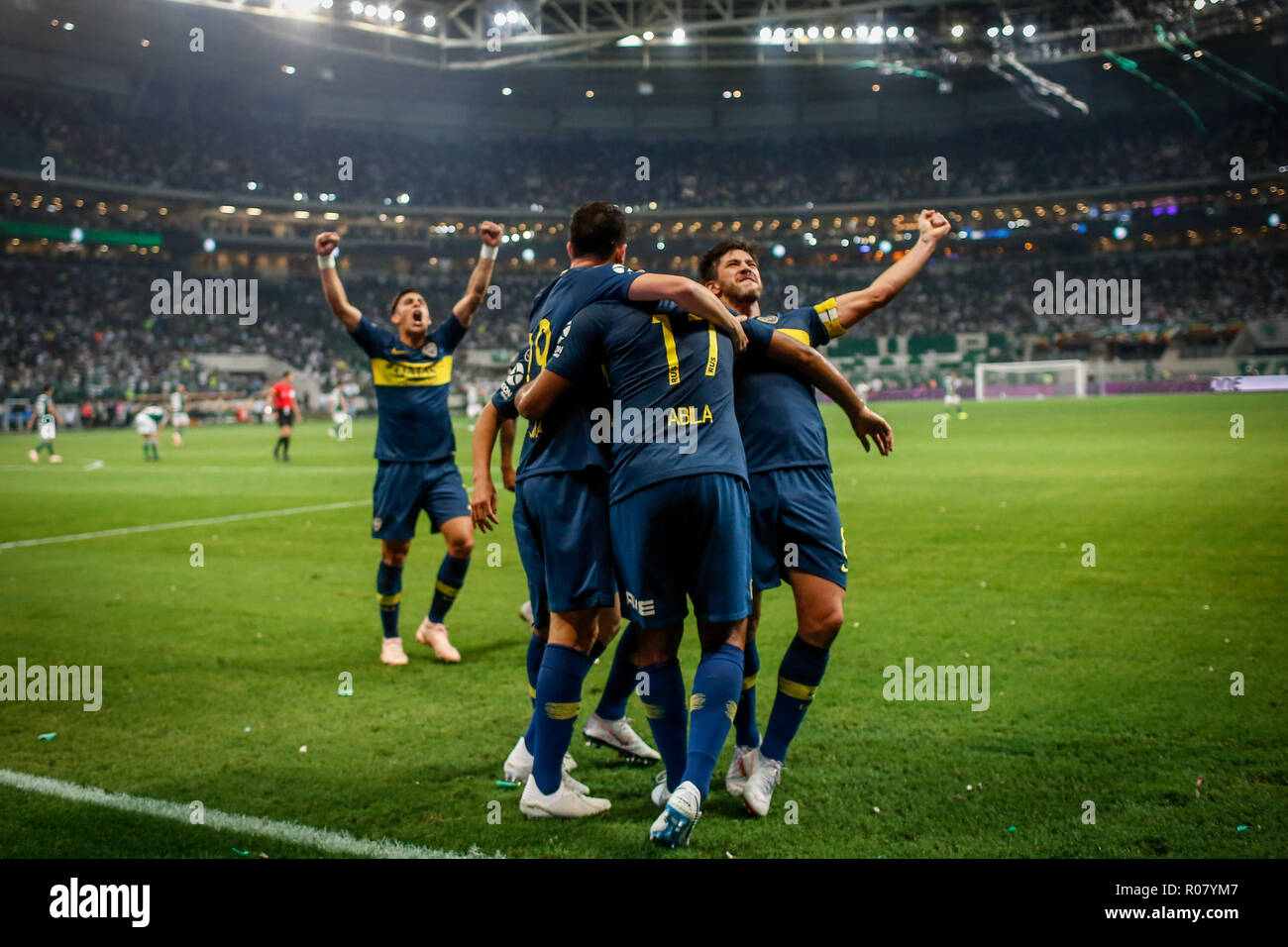 Punteggi abla un obiettivo durante il match tra Palmeiras e il Boca Junior, un gioco valido per la semi finale della Copa Libertadores da Ameria 2018 all'Arena Allianz in Sao Paulo. (Foto di Thiago Bernardes / Pacific Stampa) Foto Stock