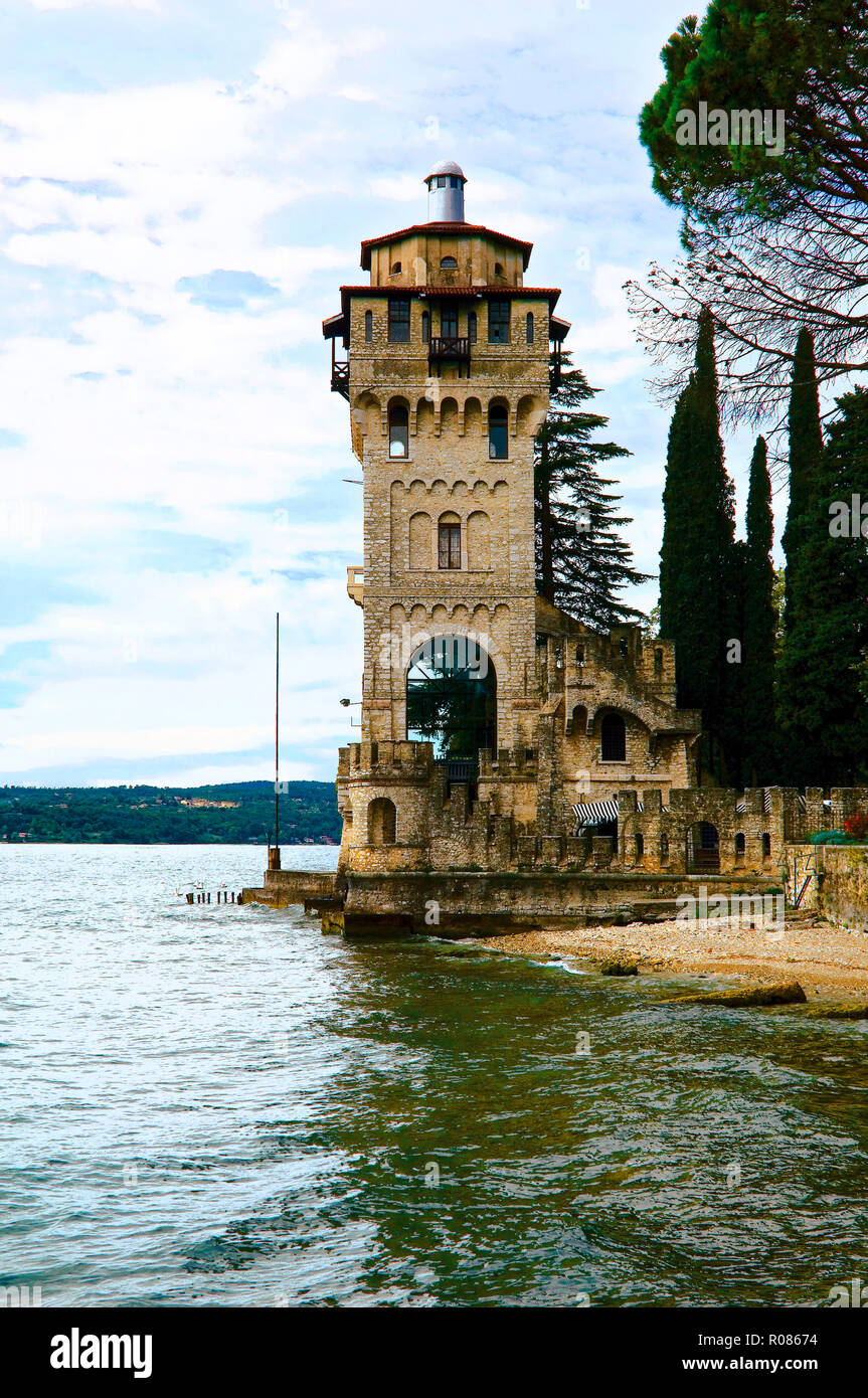 Italia Lombardia Gardone Riviera San Marco Tower Foto Stock