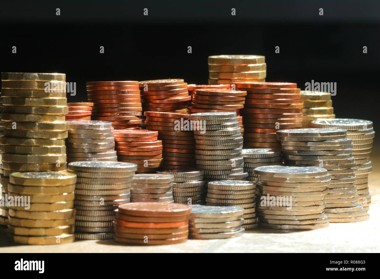 Una collezione di miste di British delle monete attualmente in uso nel 2018 Foto Stock