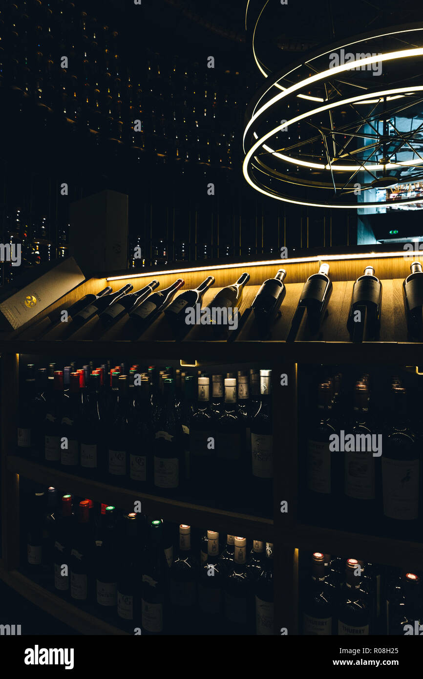 La Cité du Vin, vino le culture e le civiltà Museum, Bordeaux, Francia 2017 Foto Stock