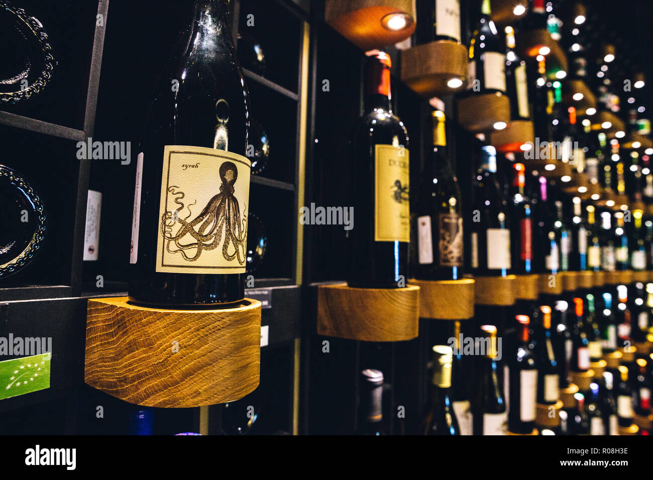 La Cité du Vin, vino le culture e le civiltà Museum, Bordeaux, Francia 2017 Foto Stock