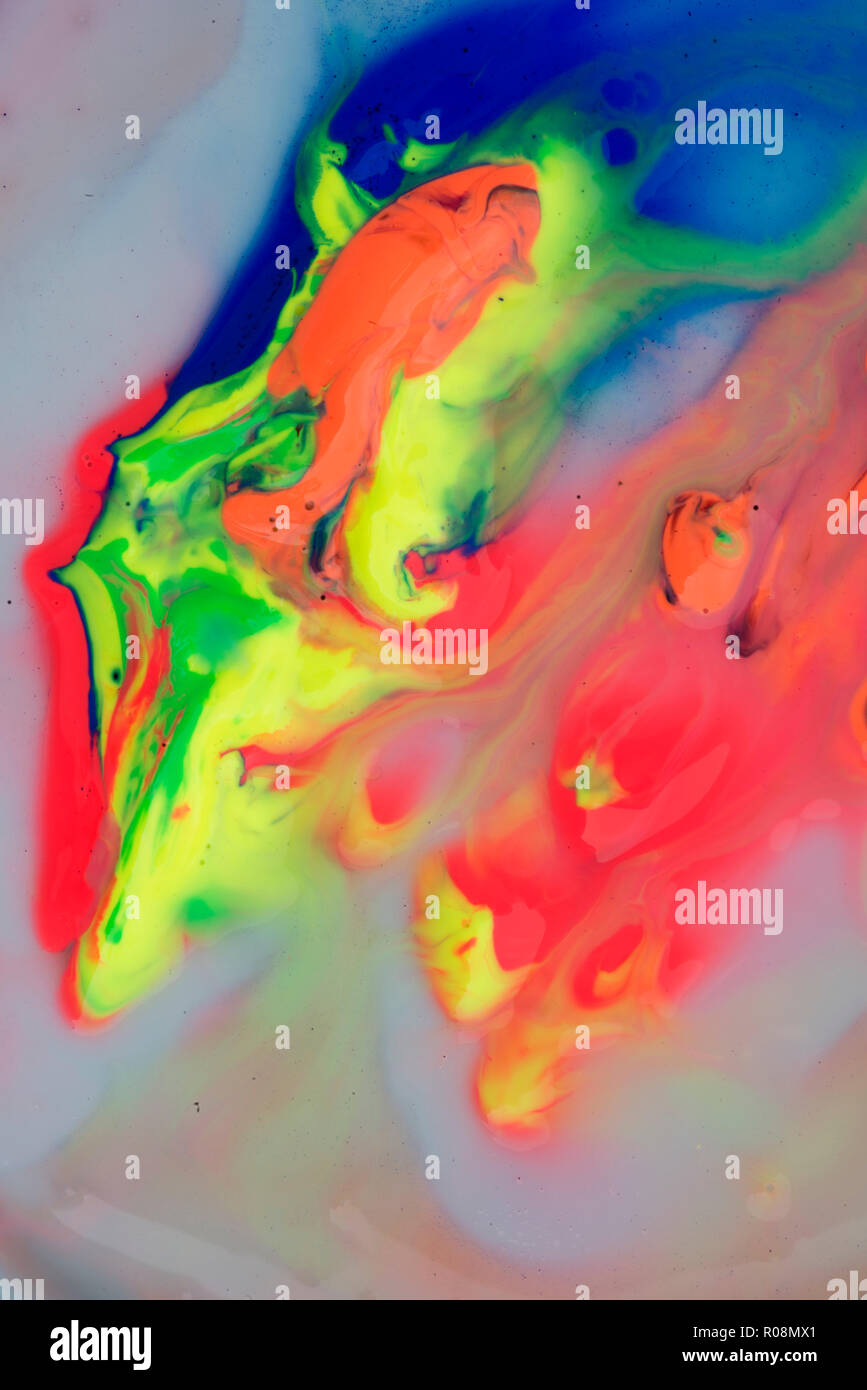 L'ARTE- rosso, arancione, giallo, verde, blu indaco, violetta, Foto Stock