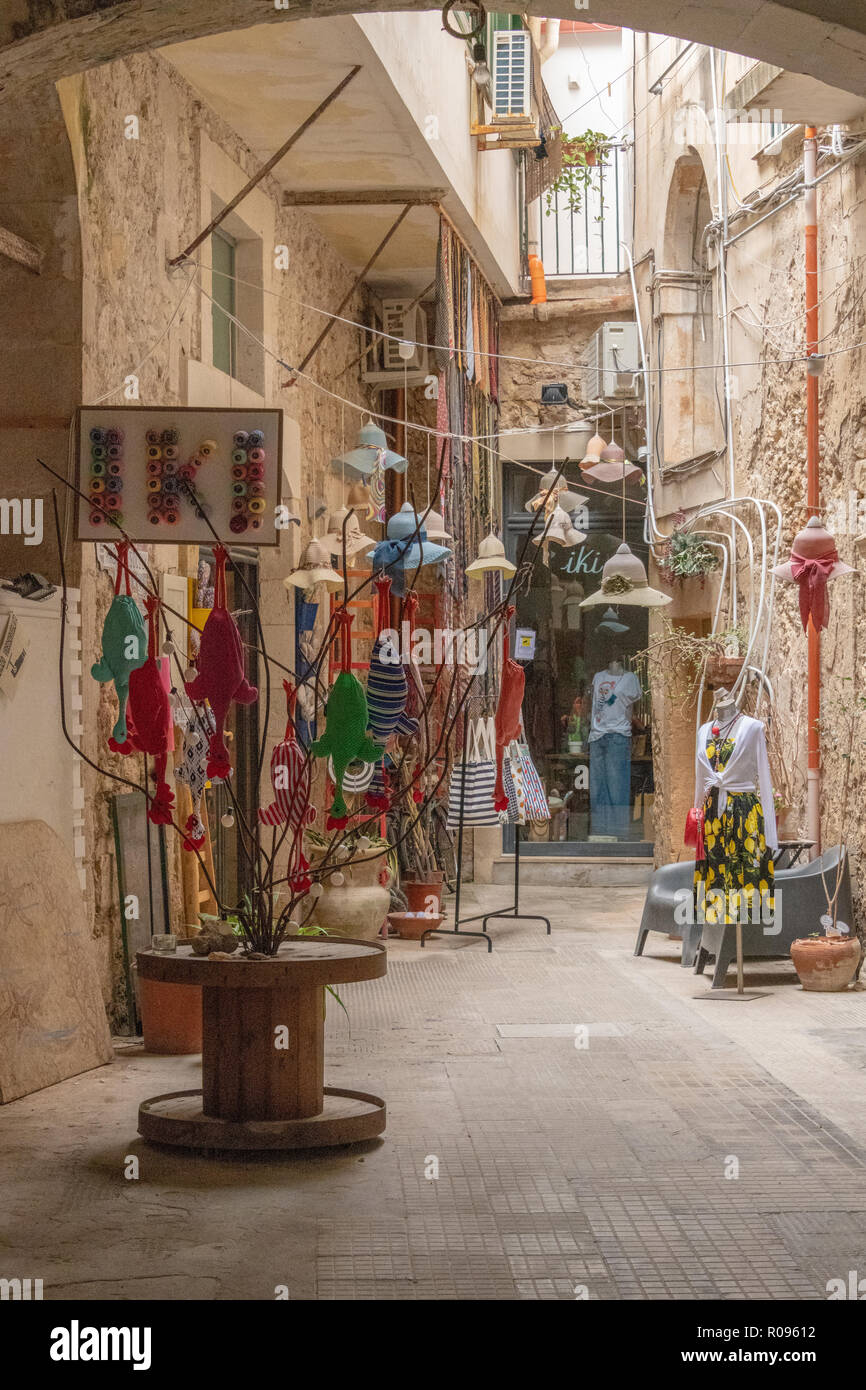 Negozi Boutique, Ortigia, Sicilia Foto Stock