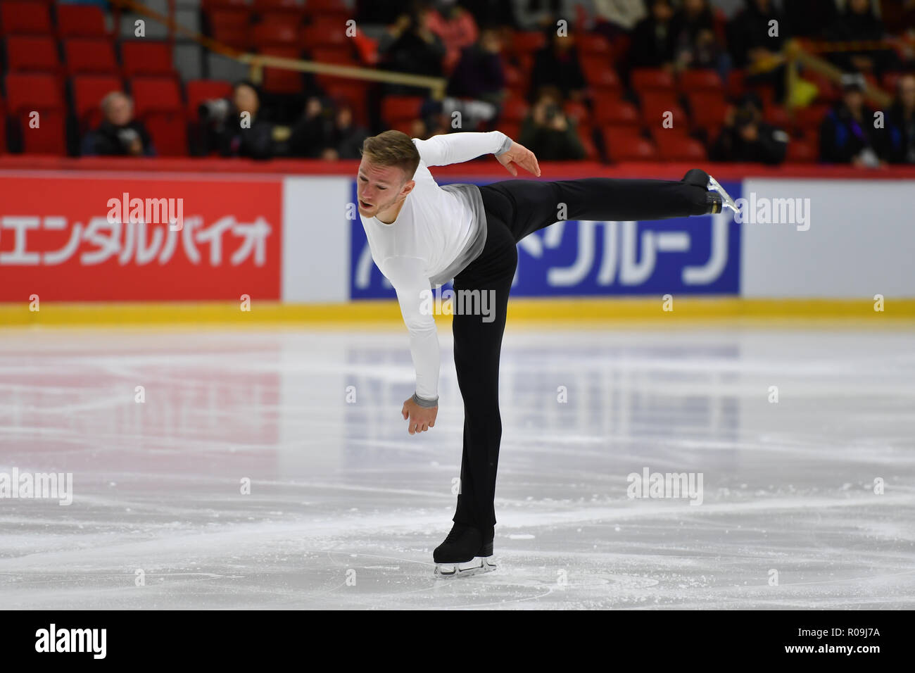 Helsinki, Finlandia. 03 Nov, 2018. Philip Harris (GBR) durante in uomini breve programma del GP ISU di Pattinaggio di Figura Helsinki 2018 a Helsinki sala ghiaccio (Helsingin Jaahalli) Sabato, 03 novembre 2018. HELSINKI . (Solo uso editoriale, è richiesta una licenza per uso commerciale. Nessun uso in scommesse, giochi o un singolo giocatore/club/league pubblicazioni.) Credito: Taka Wu/Alamy Live News Foto Stock