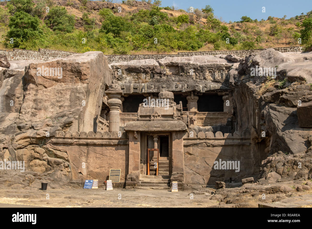 Grotte di Jain 30-32, Grotte di Ellora, nei pressi di Aurangabad, Maharashtra, India Foto Stock