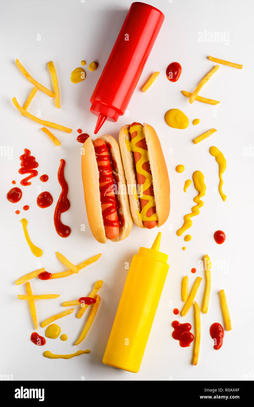 Tradizionale hot dogs top-view Foto Stock
