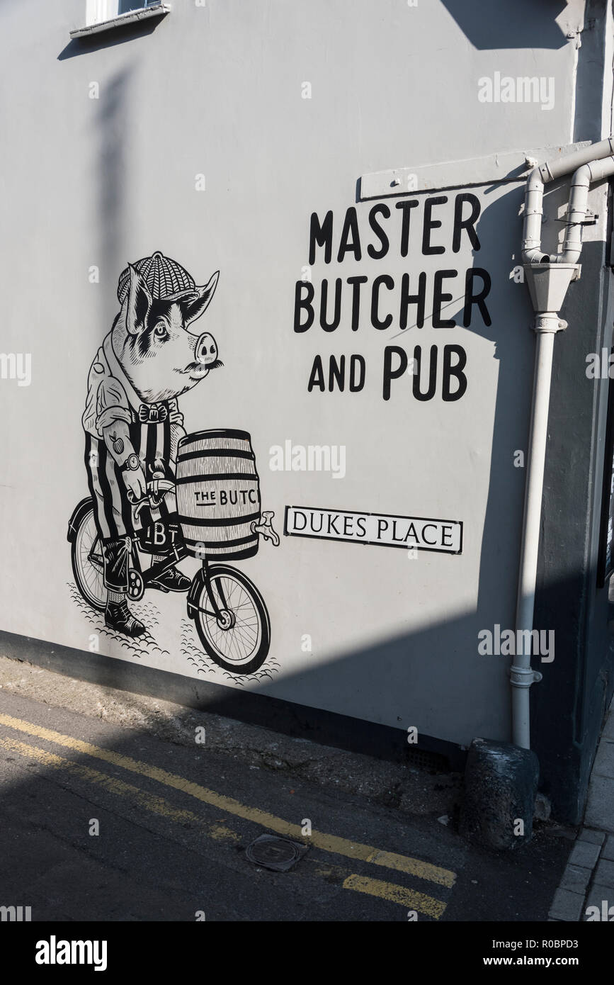 Un cartoon sulla parete del Butcvher il rubinetto, la macelleria tocca, Marlow, Inghilterra, Buckinghamshire, Bucks, Regno Unito, GB, Regno Unito, Gran Bretagna, grande Britai Foto Stock