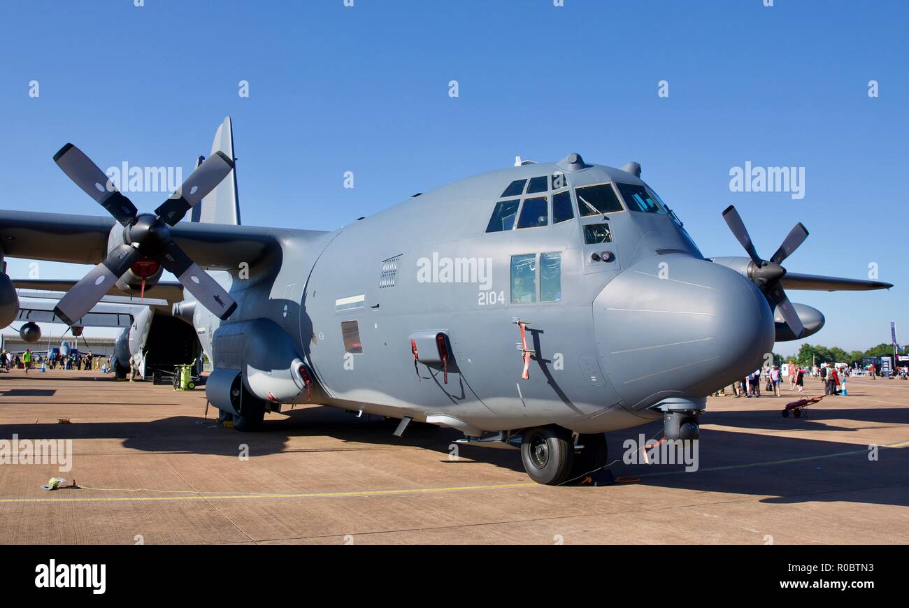 US Air Force HC-130P/N contro il re in mostra statica al 2018 Royal International Air Tattoo Foto Stock