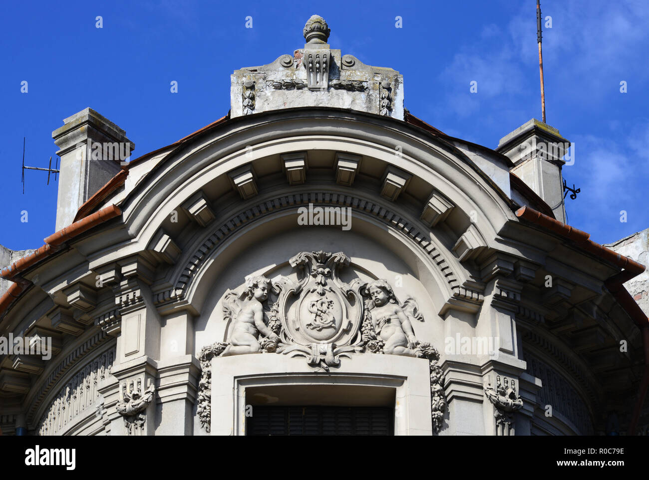 Drobeta Turnu Severin City Art Museum distintiva architettura dettaglio Foto Stock