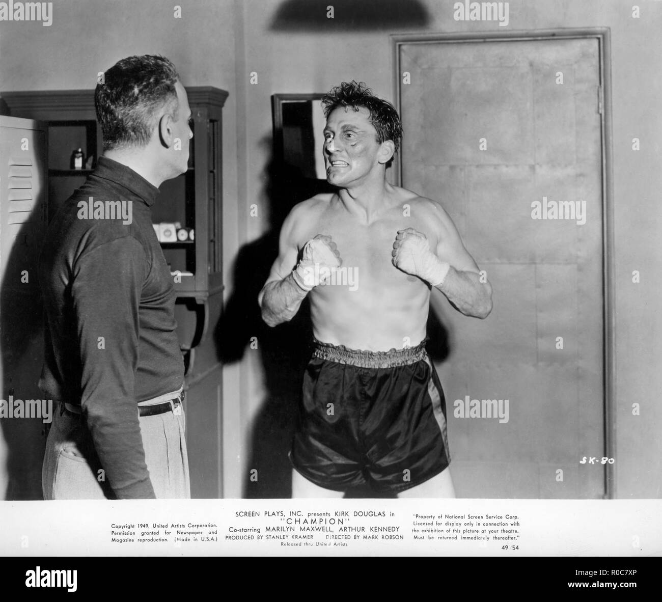 Attore Kirk Douglas (a destra), sul set del film "Champion", gli artisti uniti, 1949 Foto Stock