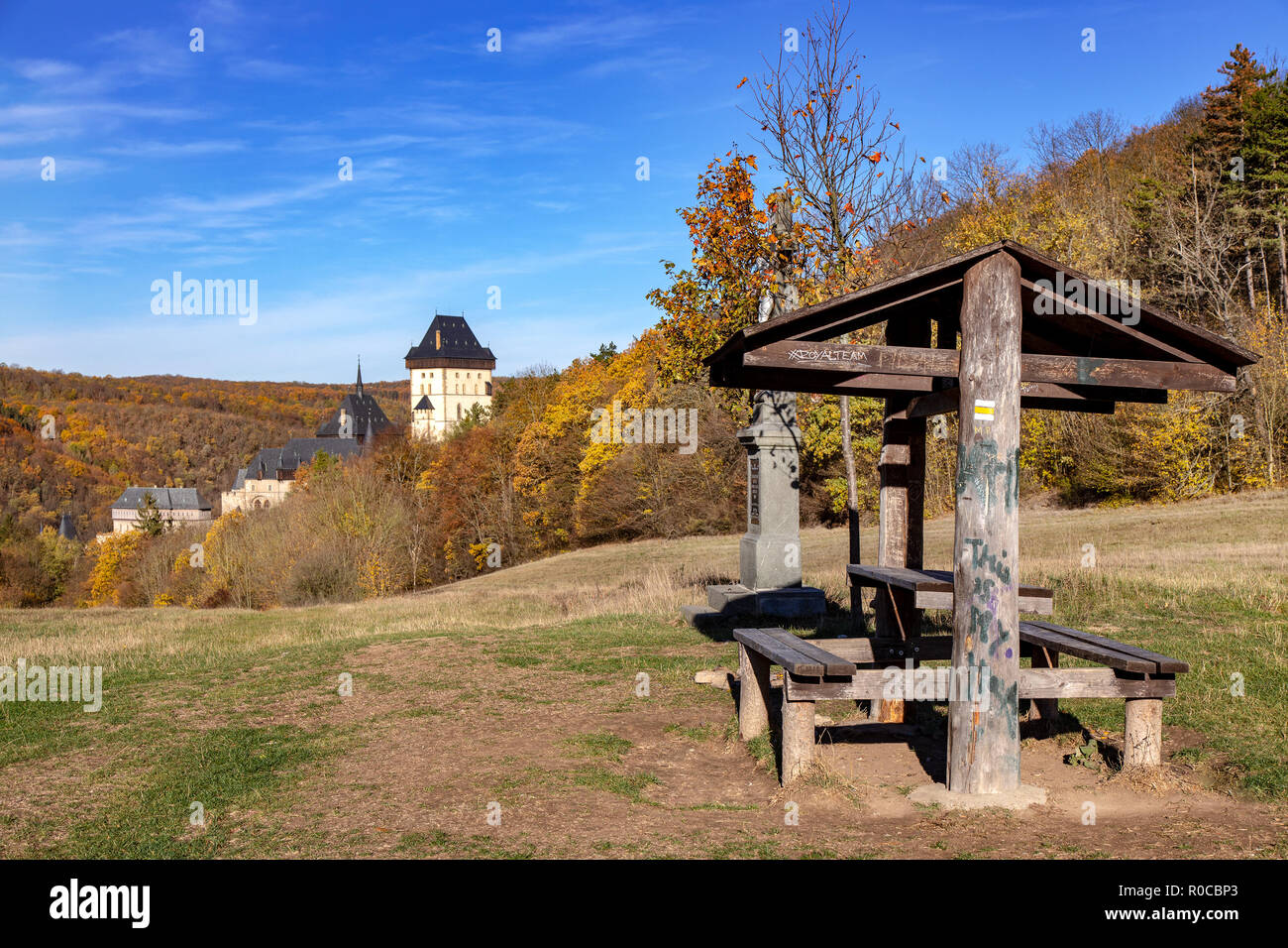 Kralovsky hrad Karlstejn, Cesky Kras, Stredocesky kraj, Ceska republika / il castello reale gotico Karlstejn vicino a Praga Central Bohemia Repubblica Ceca Foto Stock