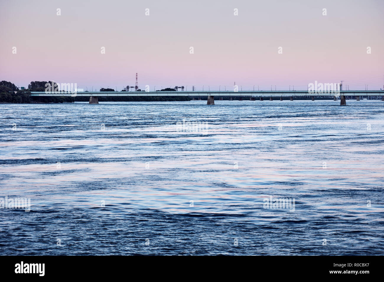 Pont de la Concorde sul ponte Saint laurent fiume a Montreal, Quebec, Canada. Foto Stock