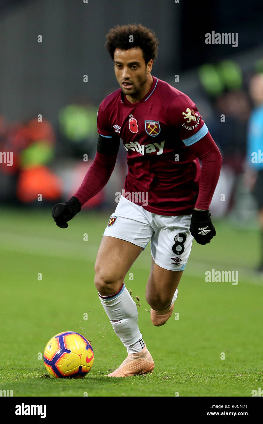 West Ham United's Felipe Anderson durante la partita della Premier League al London Stadium di Londra. PREMERE ASSOCIAZIONE foto. Data immagine: Sabato 3 novembre 2018. Vedi storia della PA CALCIO West Ham. Il credito fotografico dovrebbe essere: Steven Paston/PA Wire. RESTRIZIONI: Nessun utilizzo con audio, video, dati, elenchi di apparecchi, logo di club/campionato o servizi "live" non autorizzati. L'uso in-match online è limitato a 120 immagini, senza emulazione video. Nessun utilizzo nelle scommesse, nei giochi o nelle pubblicazioni di singoli club/campionati/giocatori. Foto Stock
