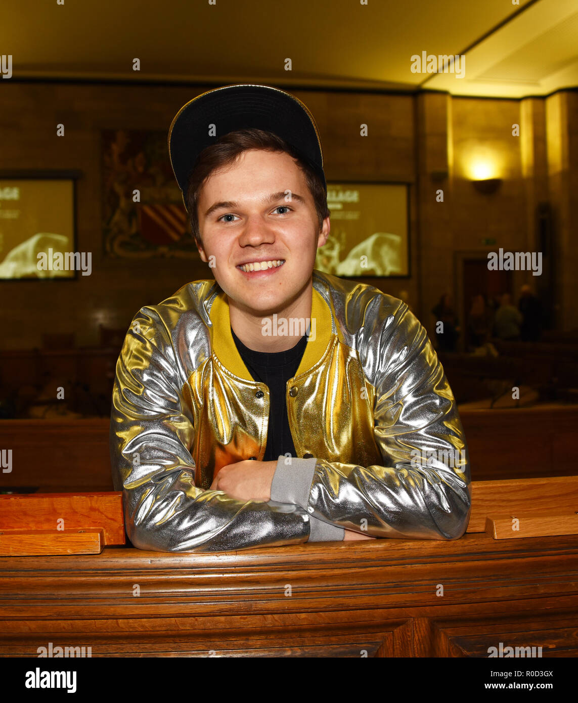 Manchester, Regno Unito. 3 Novembre, 2018. Ryan Heenan gioca miliardario di David Walliams al Manchester interruttore luci sul credito: Della Batchelor/Alamy Live News Foto Stock