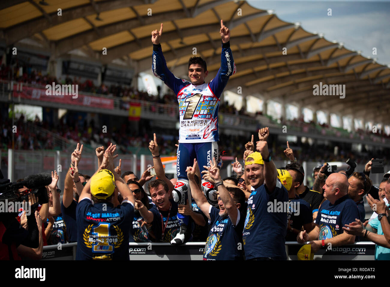 Sepang International Circuit di Sepang, in Malesia. 4 Novembre, 2018. MotoGP della Malesia, il giorno della gara; del Conca GRESINI Moto4 pilota Jorge Martin vince la Moto3 in gara per diventare moto3 campione del mondo Credito: Azione Sport Plus/Alamy Live News Foto Stock