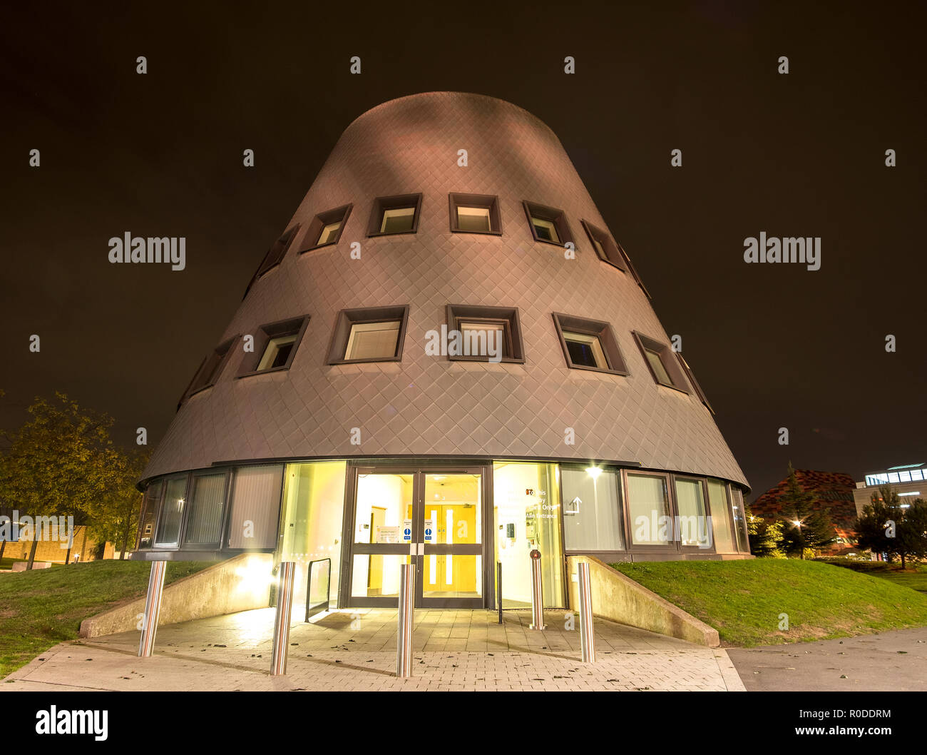 Moderno edificio sul Nottingham University campus giubilare, REGNO UNITO Foto Stock