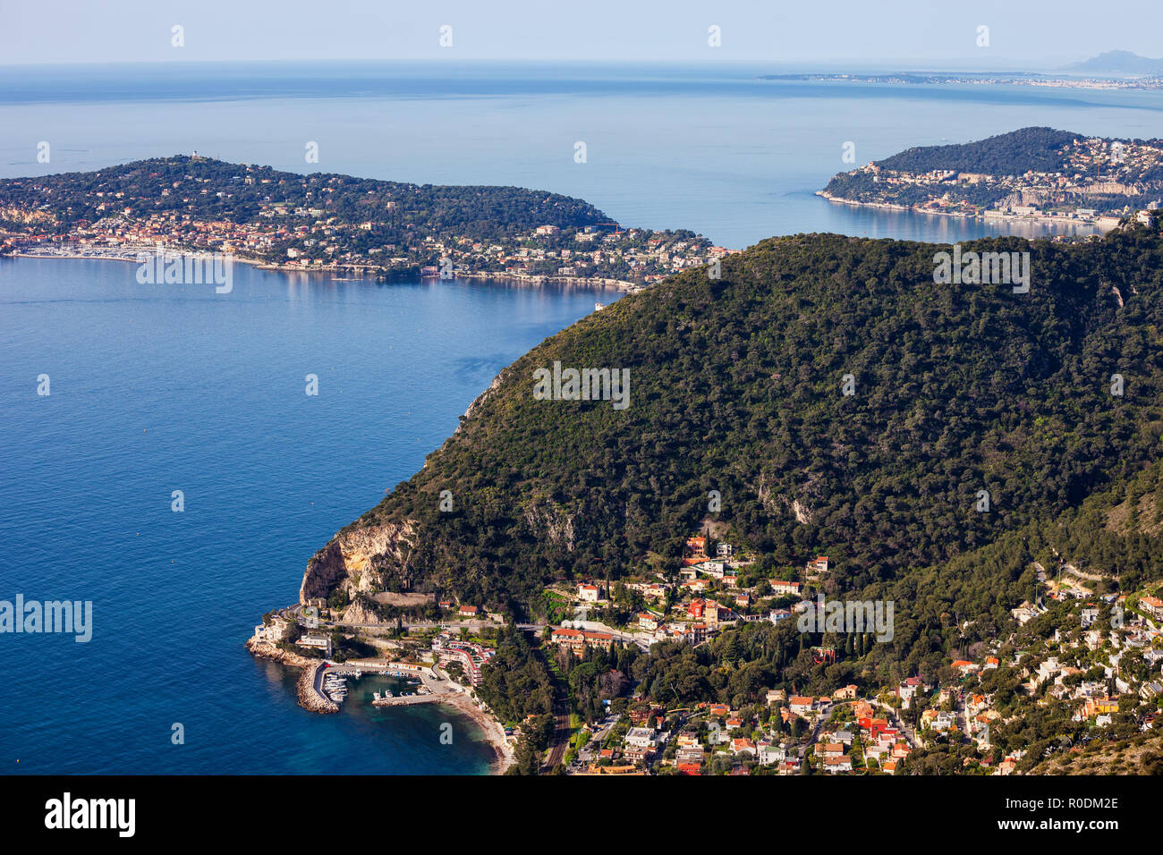 Vista aerea sulla Costa Azzurra costa e mare mediterraneo in Francia Foto Stock